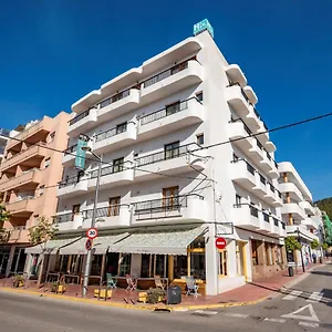 Y Santa Eulalia ** Santa Eularia des Riu