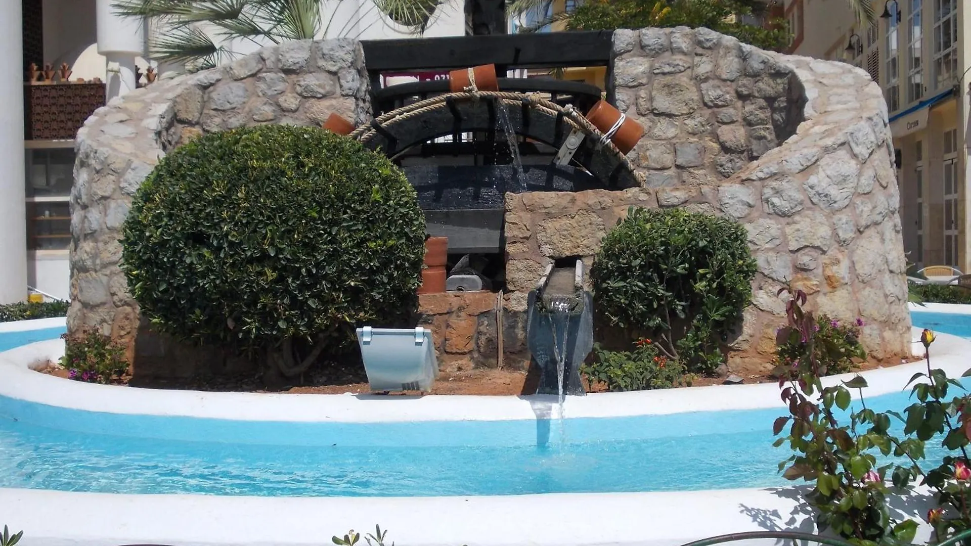 Hostal Rey Santa Eularia des Riu 2*,